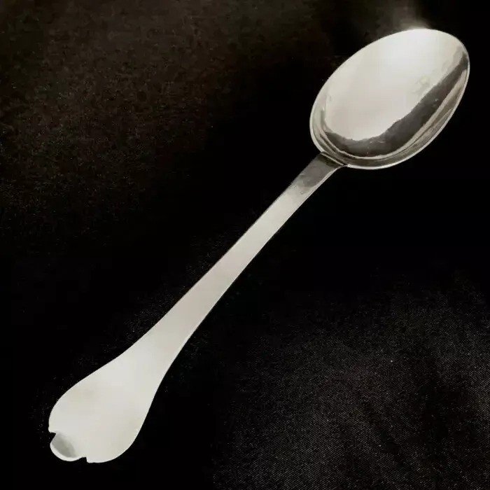 A Charles II Sterling Silver Trefid Spoon By John King London In 1683-photo-3