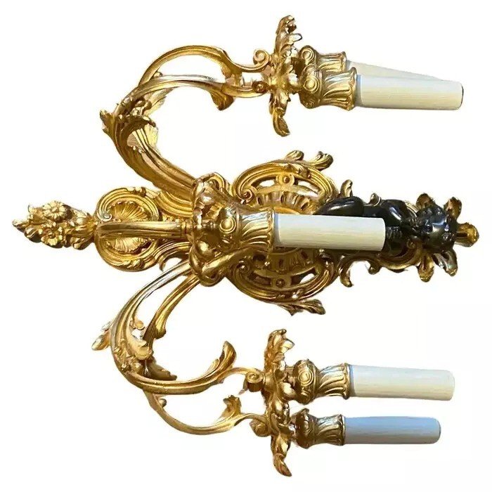 A Large Pair Of 19th Century French Gilt Bronze Dore Cherub Wall Sconces-photo-3