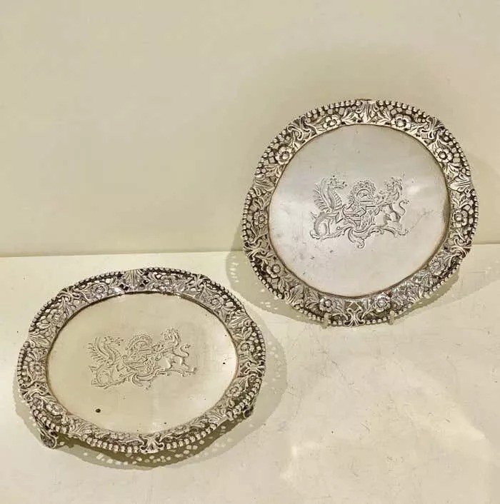 Pair Of George IV Sterling Silver Salvers London, 1827-photo-1