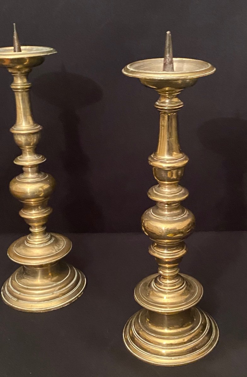 An Impressive Pair Of Baluster Pricket Candlesticks In Bronze Circa 17th Century-photo-3