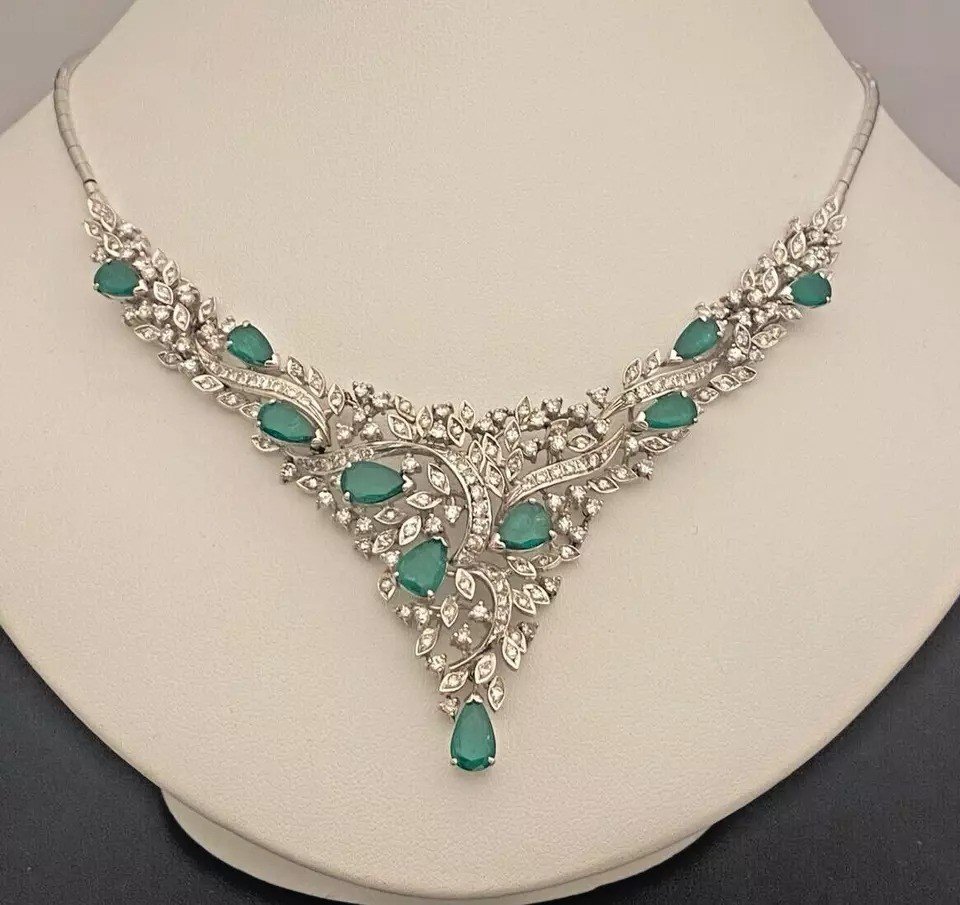 A Fine Quality Mid Century 14ct 585 White Gold Set Emerald And Diamond Necklace-photo-4