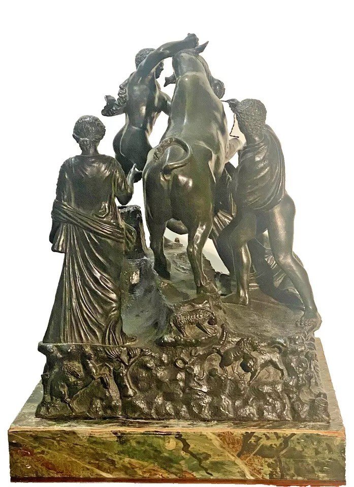 Grand Groupe De Sculptures En Bronze Italien Du XIXe Siècle. Le Taureau Farnèse-photo-1