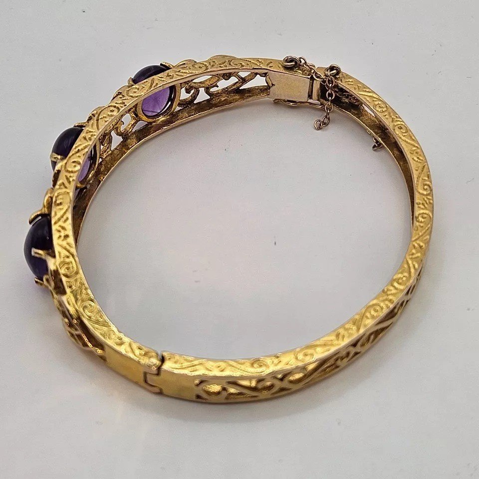 A Nice Quality Amethyst Victorian Style, 9ct Yellow Gold Bangle Bracelet-photo-2