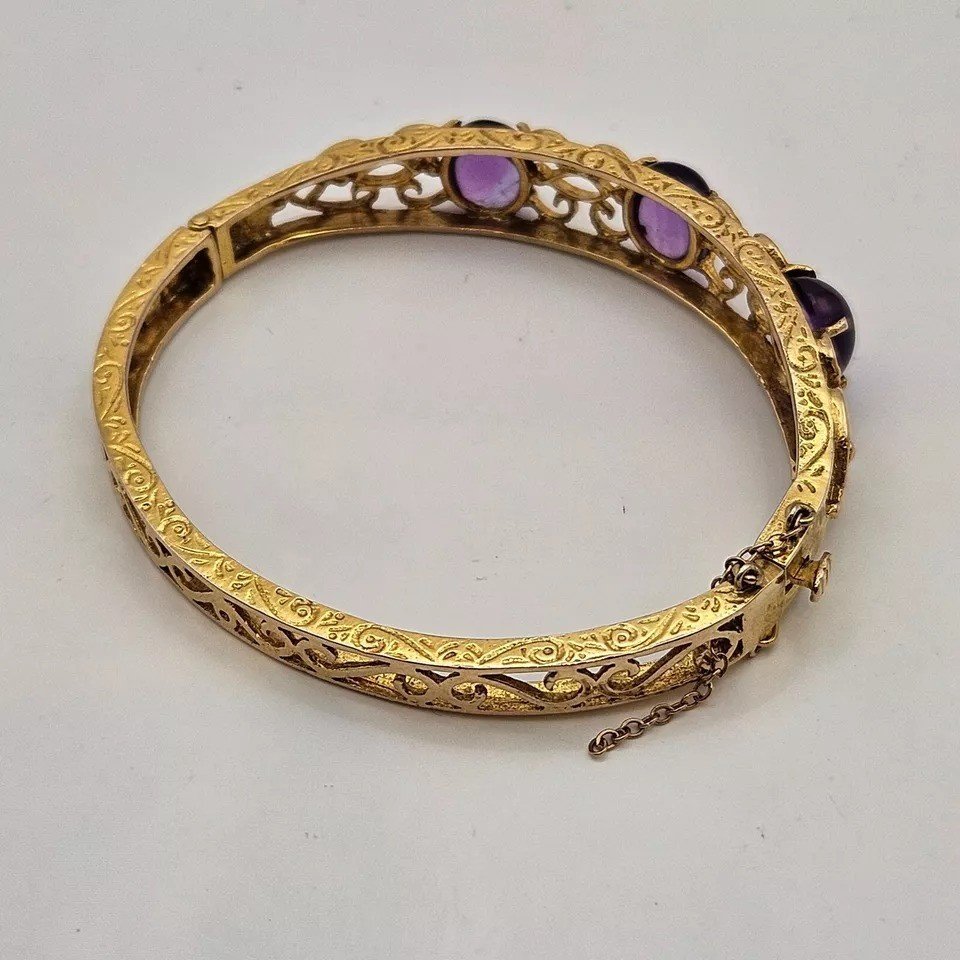 A Nice Quality Amethyst Victorian Style, 9ct Yellow Gold Bangle Bracelet-photo-4