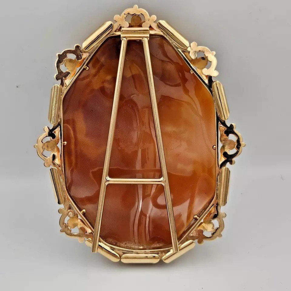 A Huge Superb Vintage Monumental R.pernice Shell Cameo In Solid Gold Frame Stand-photo-5