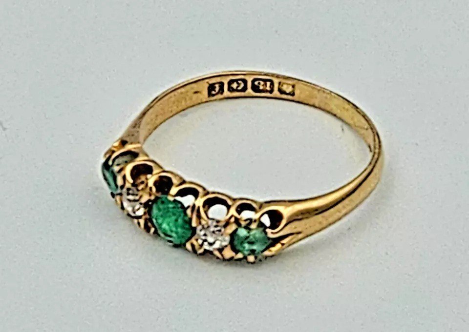 A Fine Edwardian Emerald & Diamond Solid 18ct Yellow Gold Five Stone Ring-photo-4