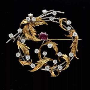 Grande Broche Vintage En Or 18ct Avec Diamants 2.5ct Et Rubis 1.8ct En Forme De Couronne