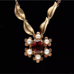 Victorian 9ct Gold Garnet Pendant