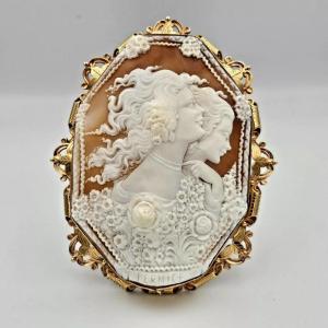 A Huge Superb Vintage Monumental R.pernice Shell Cameo In Solid Gold Frame Stand