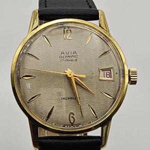 A Man's Vintage Swiss Avia Olympic Manual Wind Wristwatch 32mm