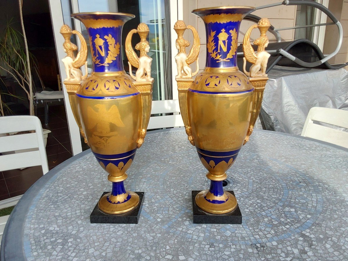 Paire De Vases fuseaux Milieu XIXeme Représentant Napoléon Bonaparte-photo-5