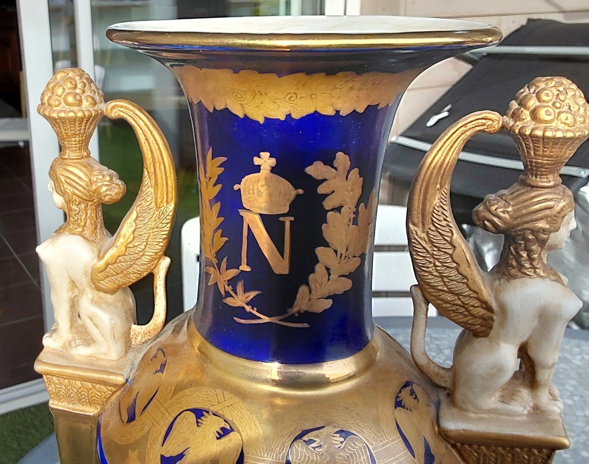 Paire De Vases fuseaux Milieu XIXeme Représentant Napoléon Bonaparte-photo-7