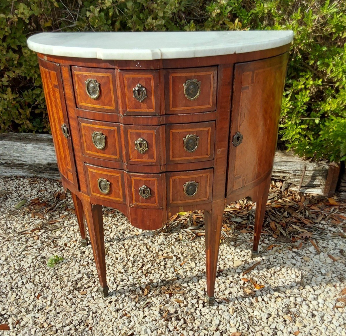  Petitecommode Demi Lune En Bois De Placage Epoque Louis XVI