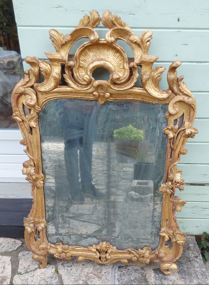 Louis XV Period Carved And Gilded Wooden Mirror, 18th Century