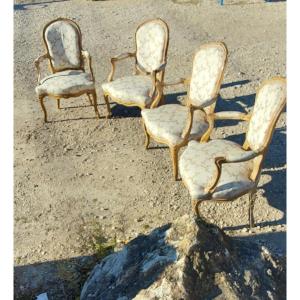 Suite De 4 Fauteuils De Type Cabriolets. Epoque Louis XV.  XVIIIeme