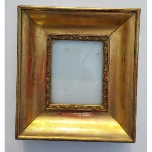 Small Wooden Frame With Molding And Sfucke Louis Philippe Period