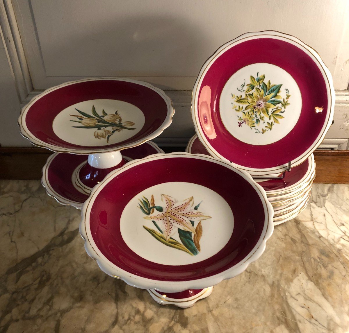 Porcelain Dessert Service With Flower Decor 19th Century 