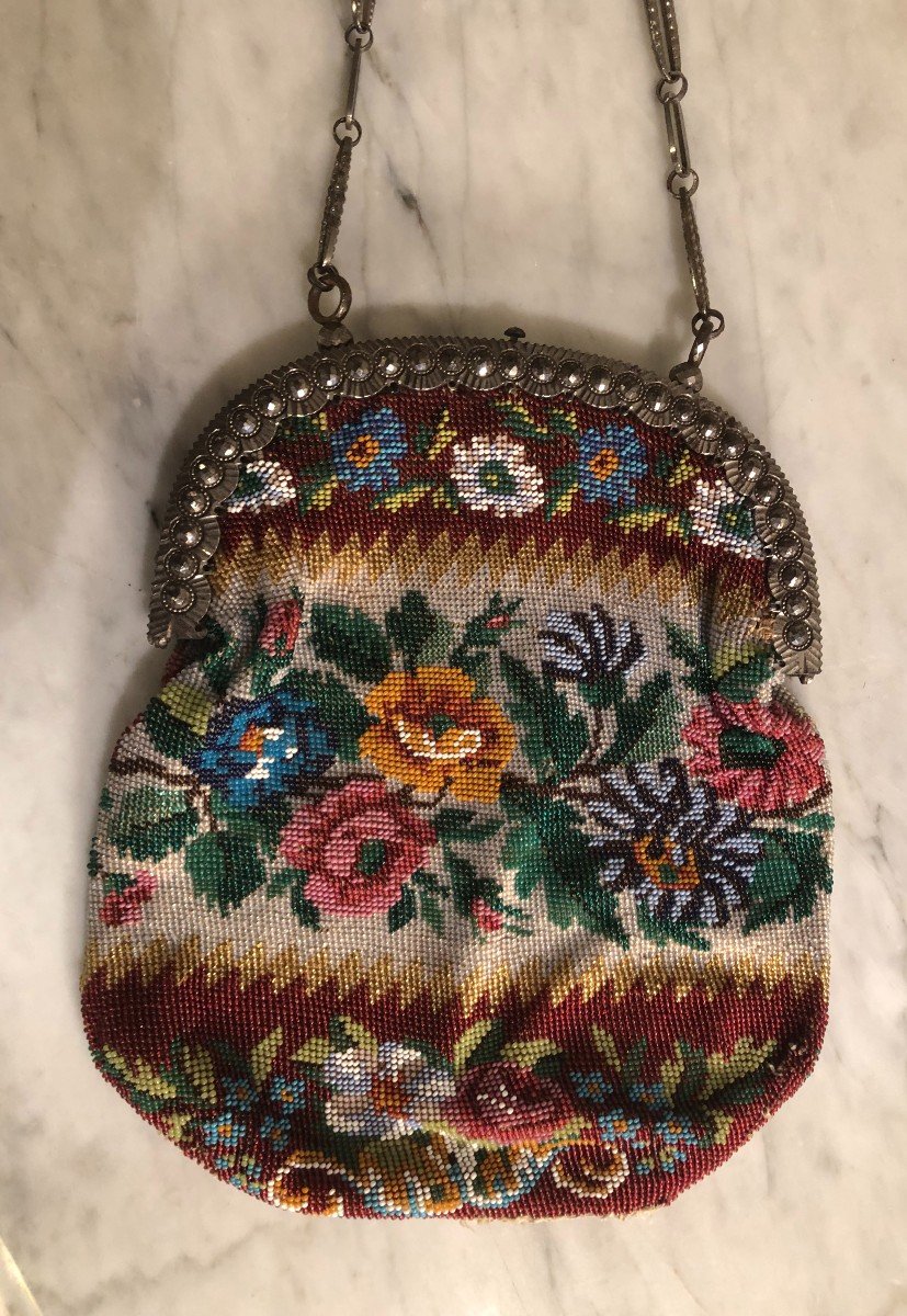 Napoleon III Bag Decorated With Flowers In Glass Beads And Metal Frame -photo-2