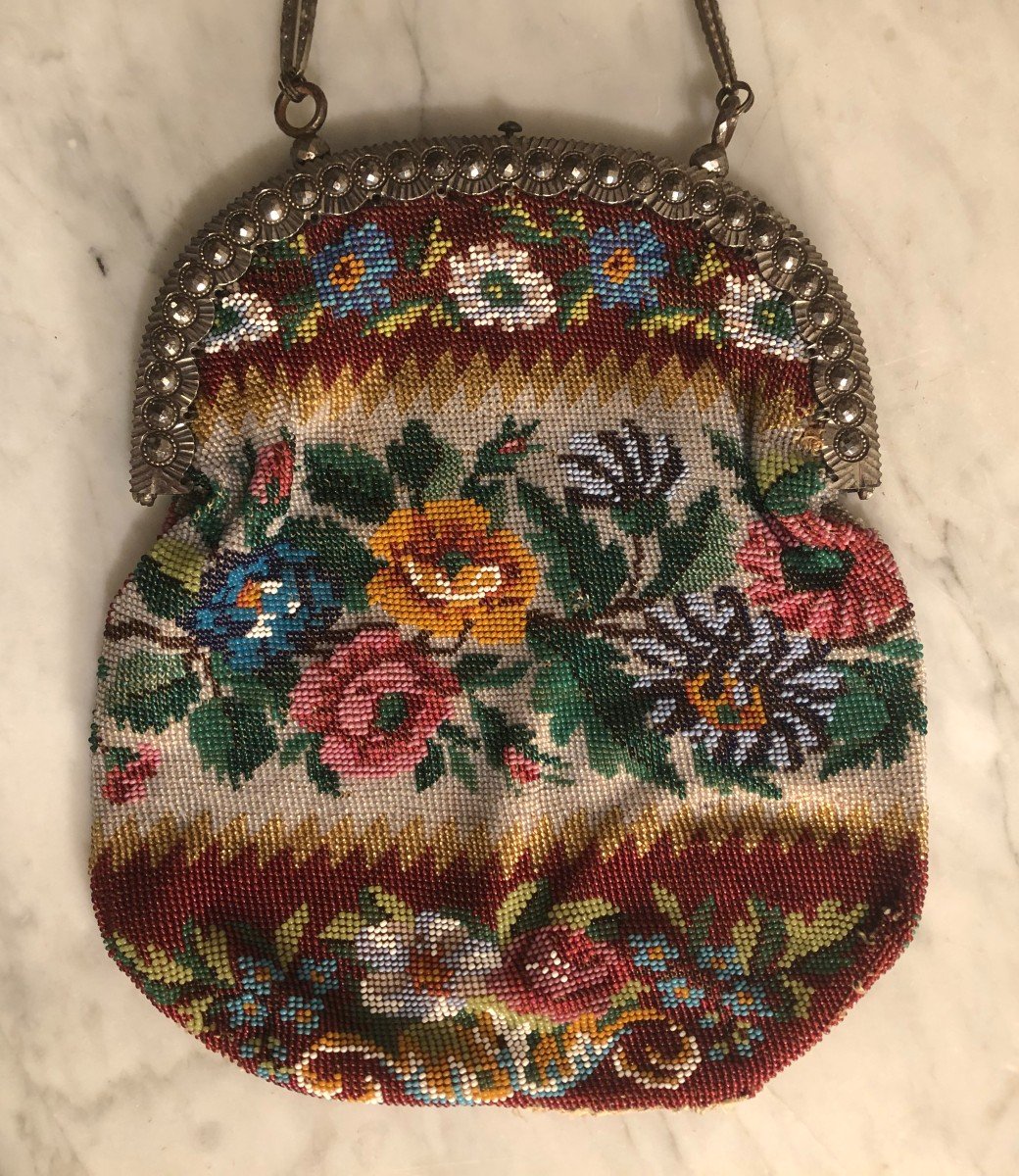 Napoleon III Bag Decorated With Flowers In Glass Beads And Metal Frame -photo-4