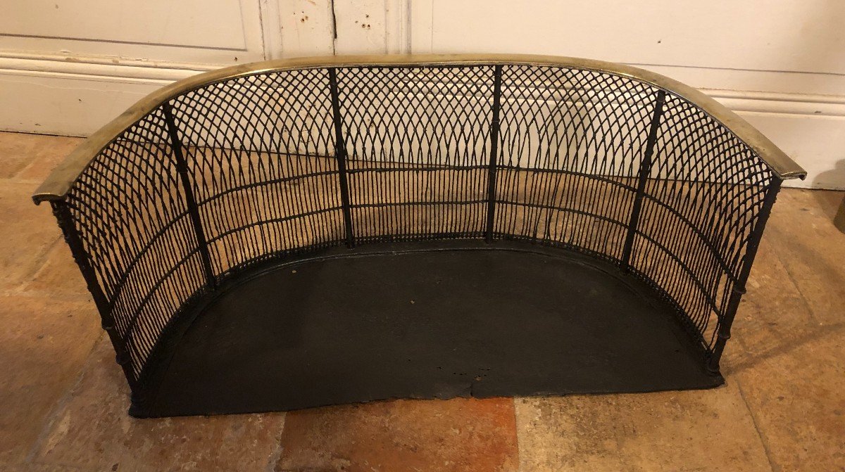 Small Fire Screen In Wire And Bronze 19th Century -photo-4