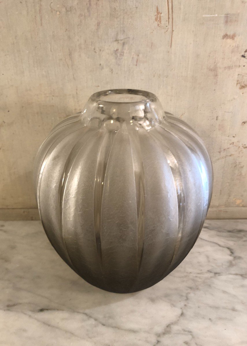 Art Deco Smoked And Frosted Glass Vase -photo-2