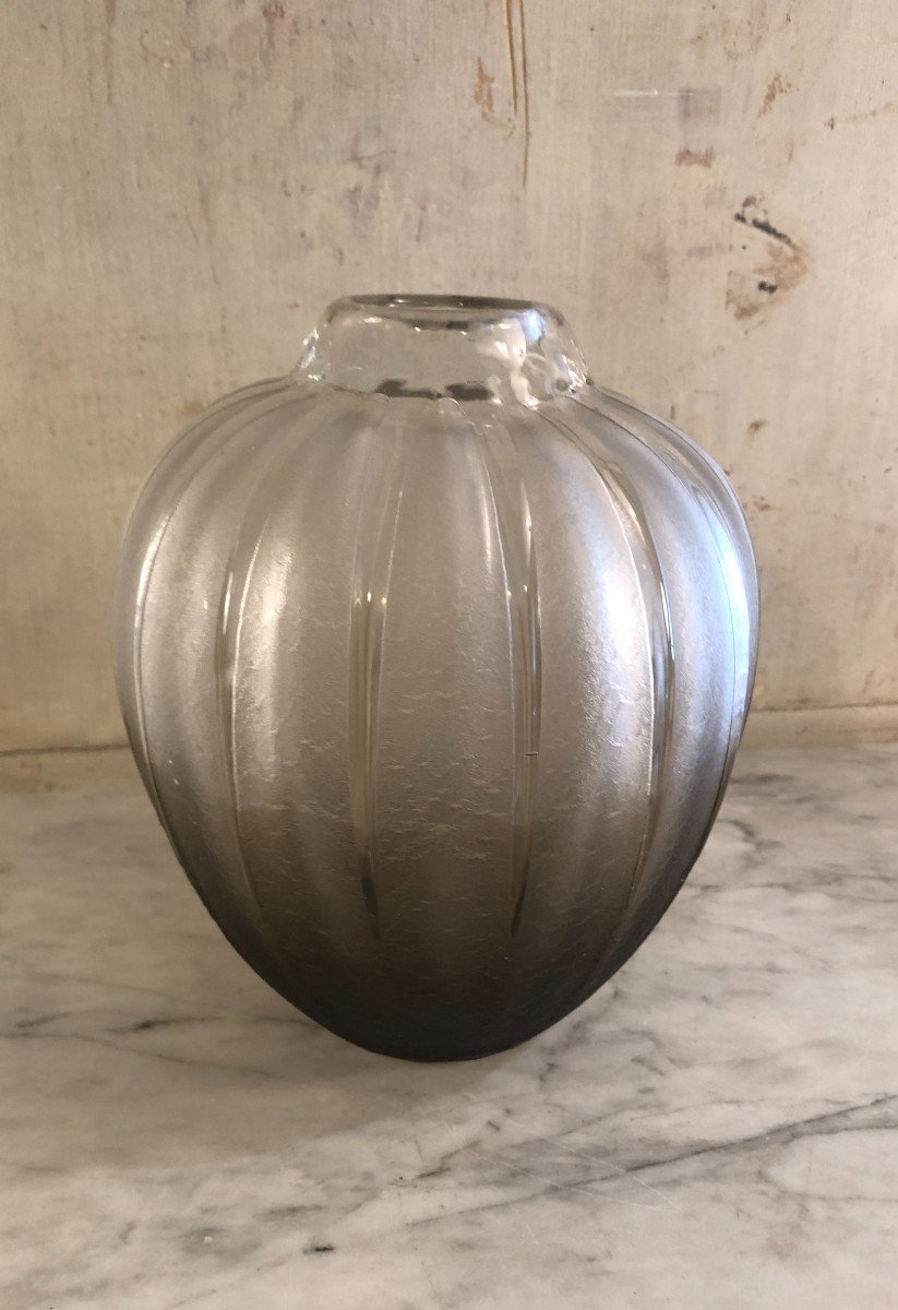 Art Deco Smoked And Frosted Glass Vase -photo-1