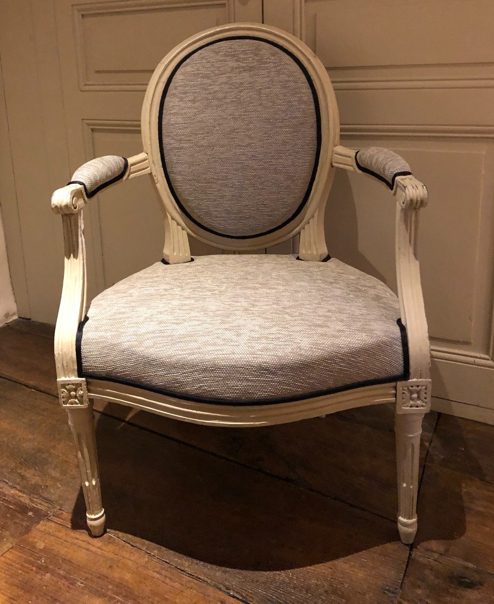 Pair Of Louis XVI Medallion Armchairs In Cabriolet Period 18th Century-photo-4