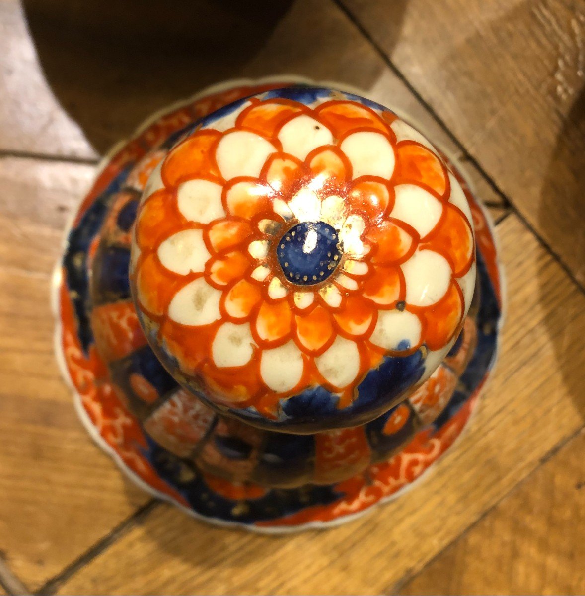 Pair Of Covered Pots In Imari Porcelain, 19th Century-photo-3