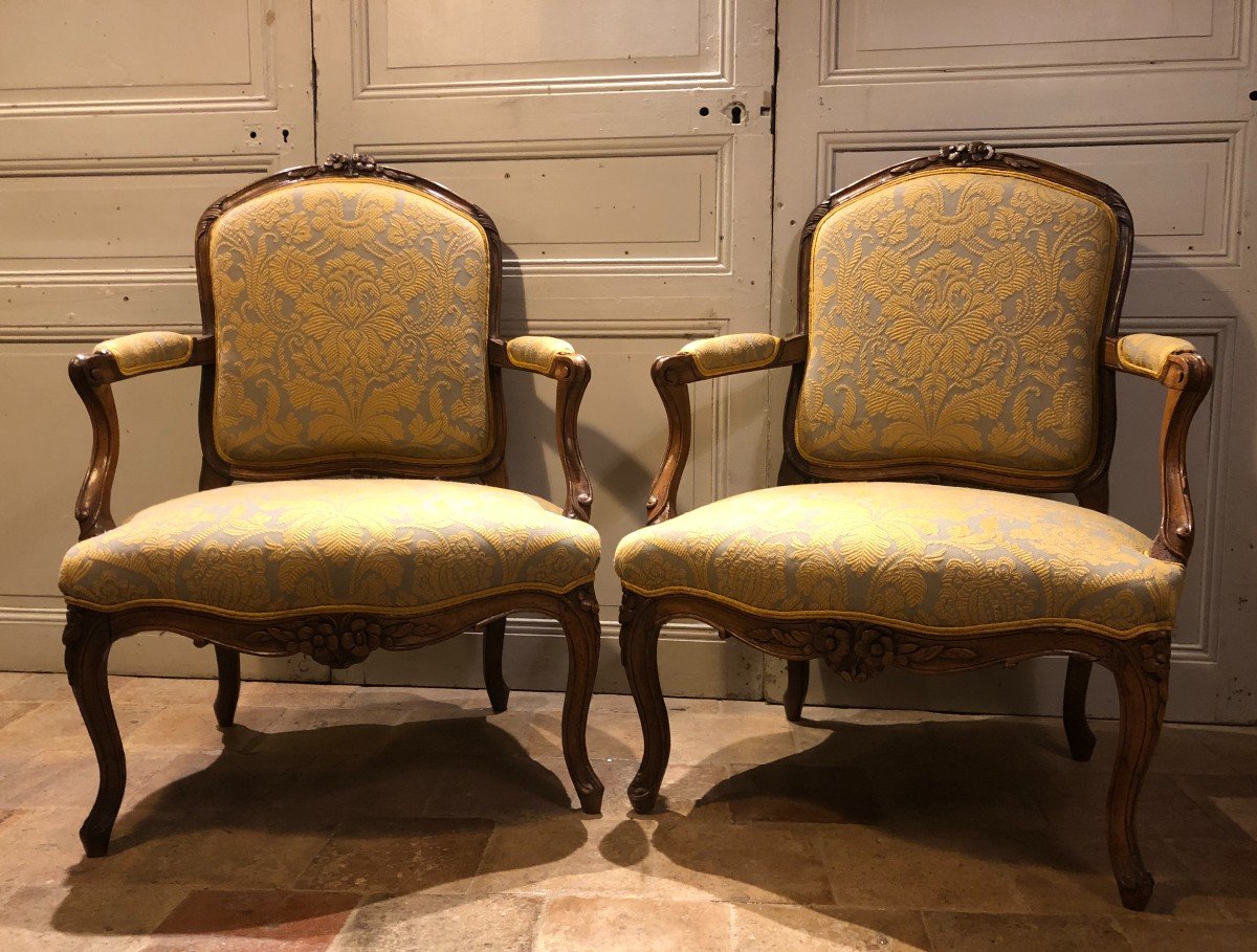 Pair Of Louis XV Armchairs In Walnut, 18th Century-photo-2