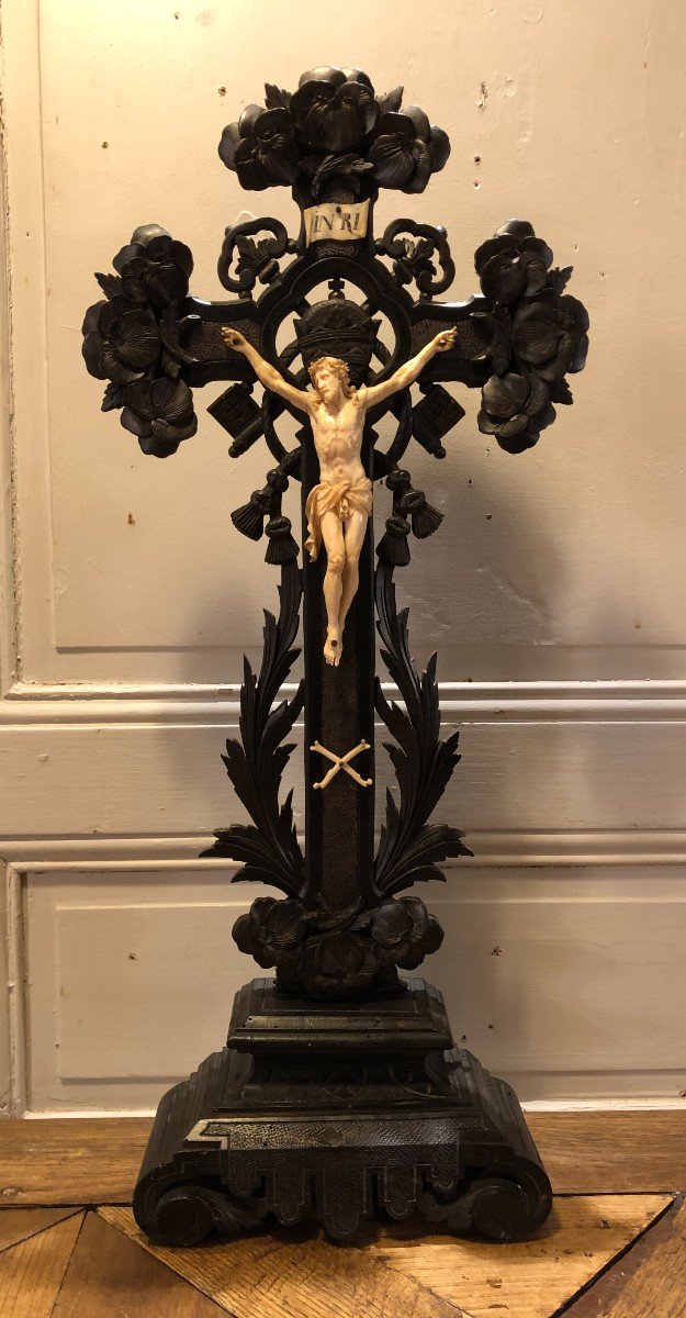 Grand Crucifix Napol&eacute;on III, XIX&deg; Si&egrave;cle 