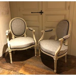 Pair Of Louis XVI Medallion Armchairs In Cabriolet 18th Century