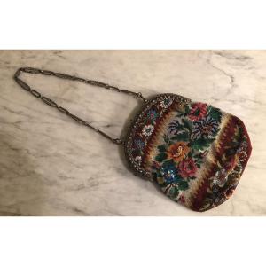 Napoleon III Bag Decorated With Flowers In Glass Beads And Metal Frame 