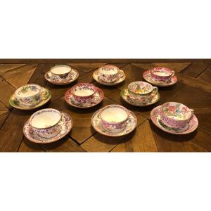 9 Tasses à Thé  Minton Angleterre XIX° Siècle 