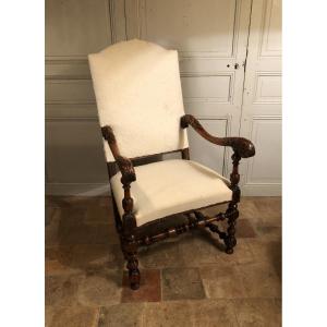 Louis XIV Armchair In Walnut With Gendarme Hat XVIIth Century