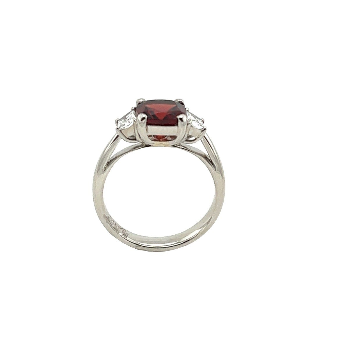 Platinum 1.88ct Garnet And Diamond Ring Set With 0.33ct Tapered Diamonds-photo-3