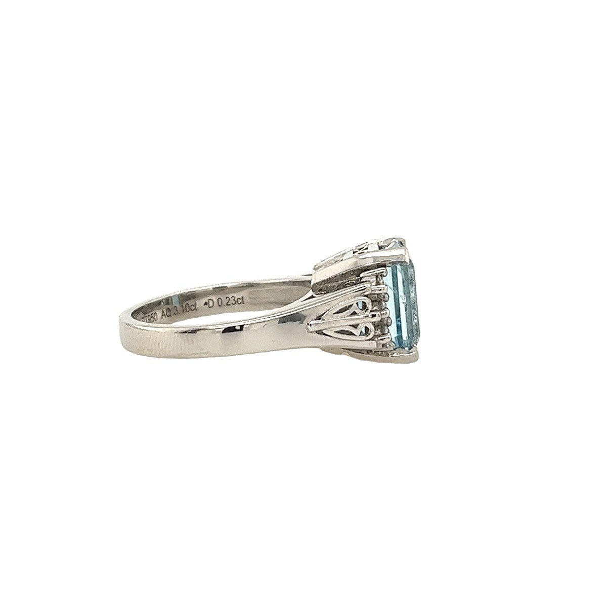 Bague aigue-marine triple Aaa taille émeraude 3,10 ct avec 3 diamants sur les côtés en platine-photo-2