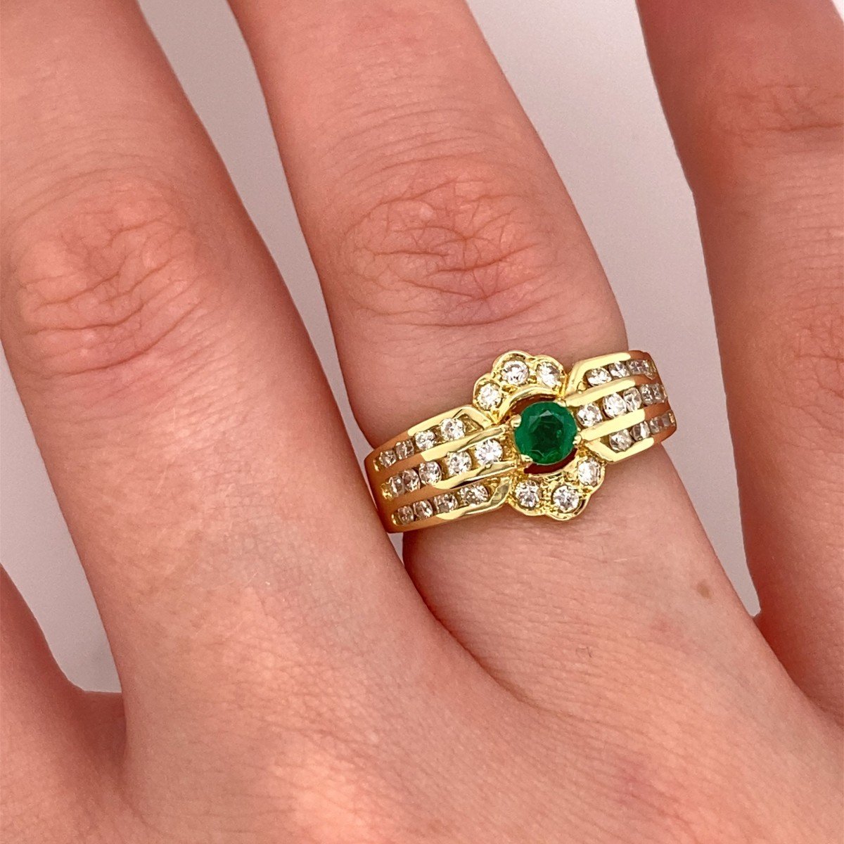 18ct Yellow Gold Emerald Ring Set With 0.40ct Natural Round Diamonds-photo-4