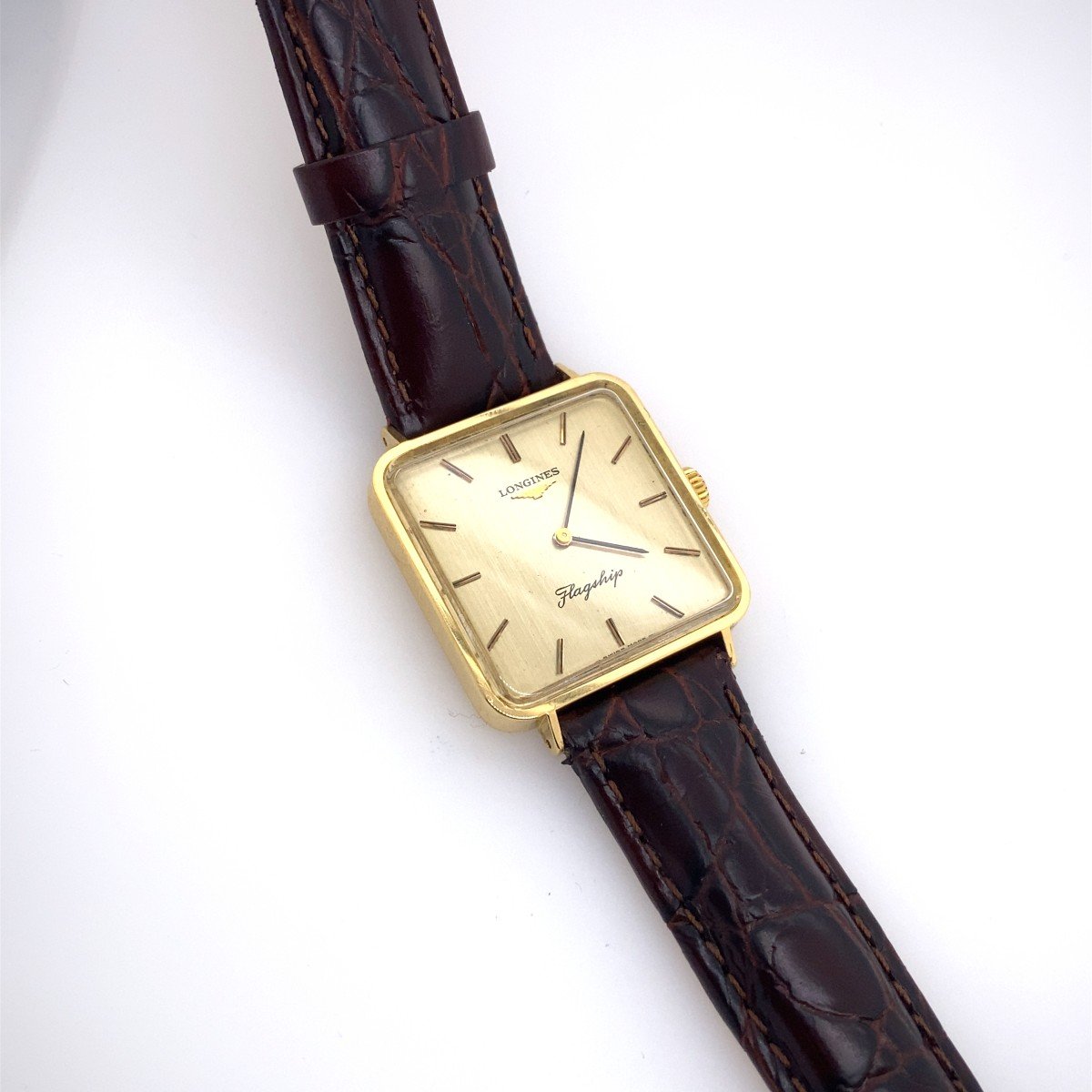 Montre Phare Carrée Longines Vintage En Or Jaune 18 Carats-photo-3