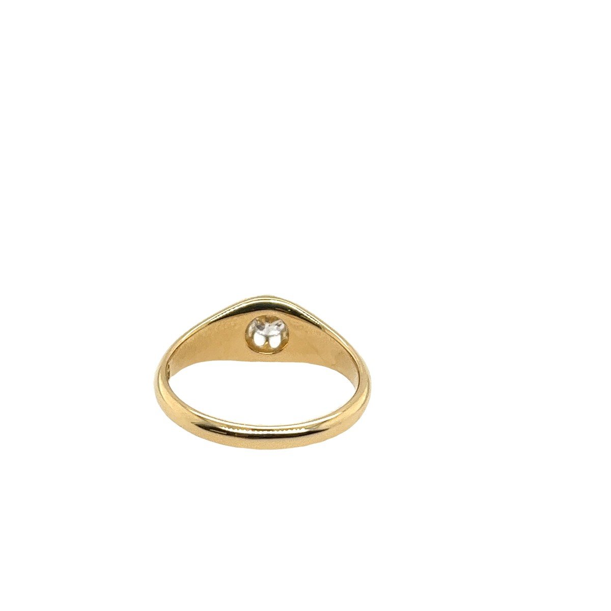 18k Yellow Gold Signet Ring Set With A 0.20 Carat Old Cut Diamond-photo-1