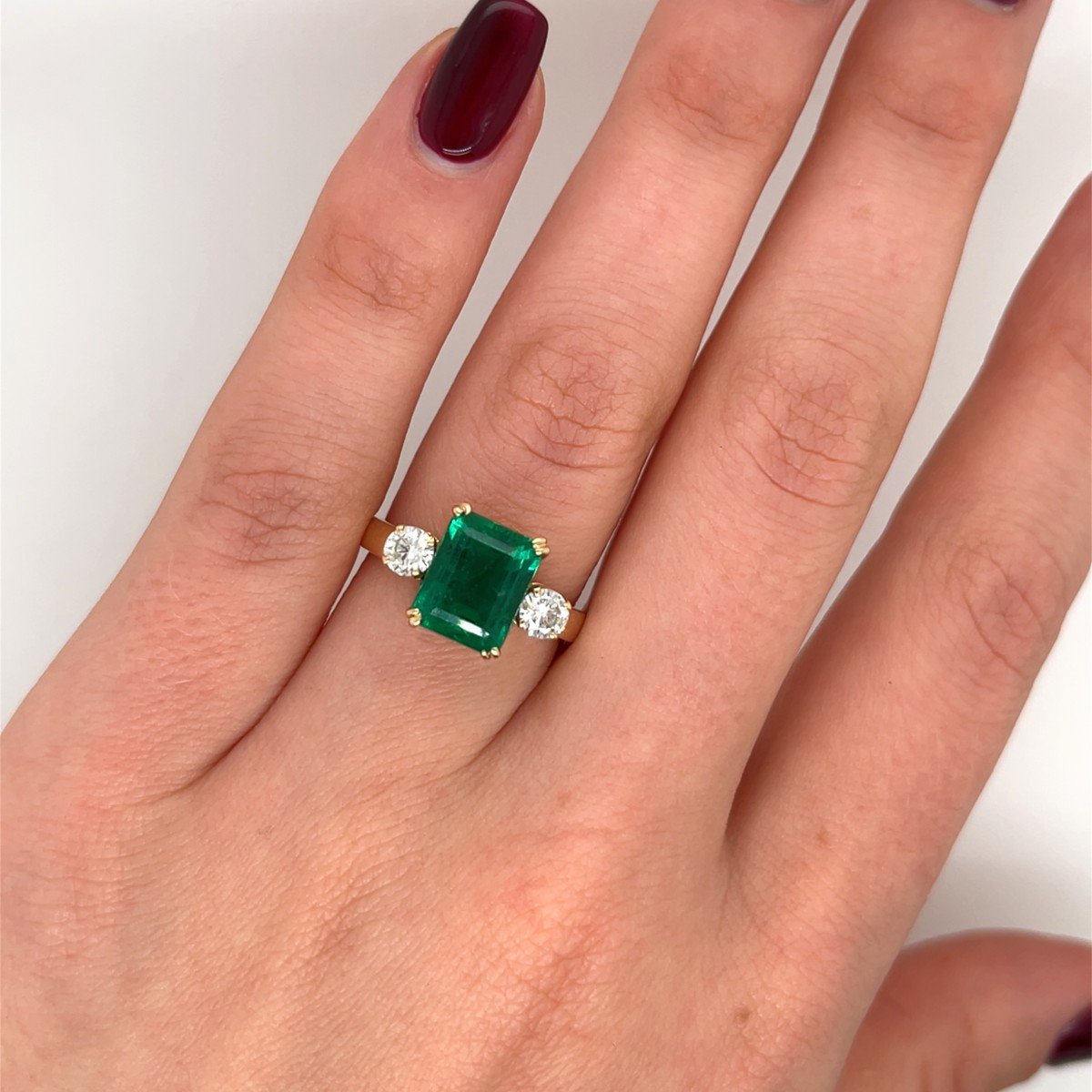 3 Stone Emerald And Diamond Ring, Set In 18k Yellow Gold-photo-2