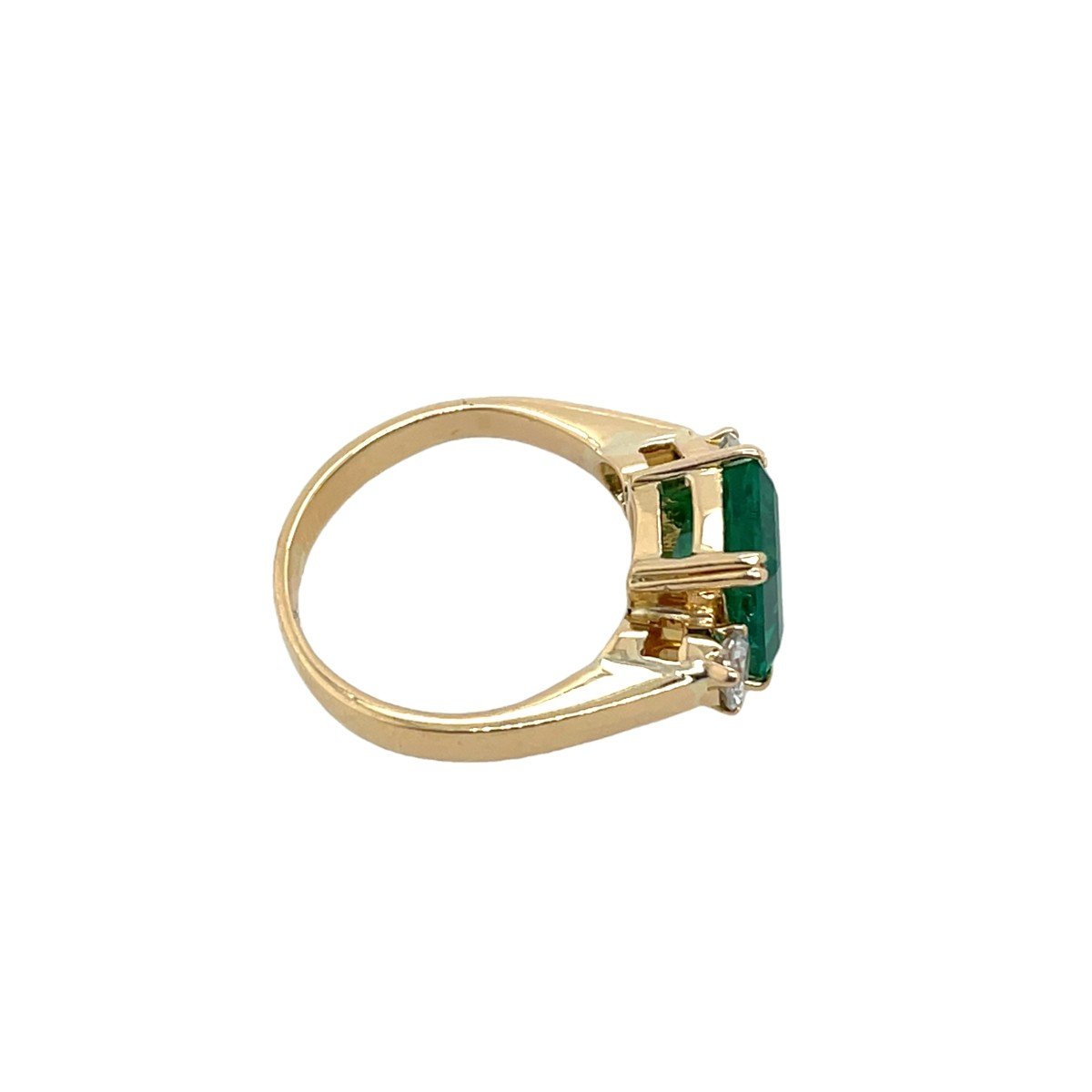 3 Stone Emerald And Diamond Ring, Set In 18k Yellow Gold-photo-3