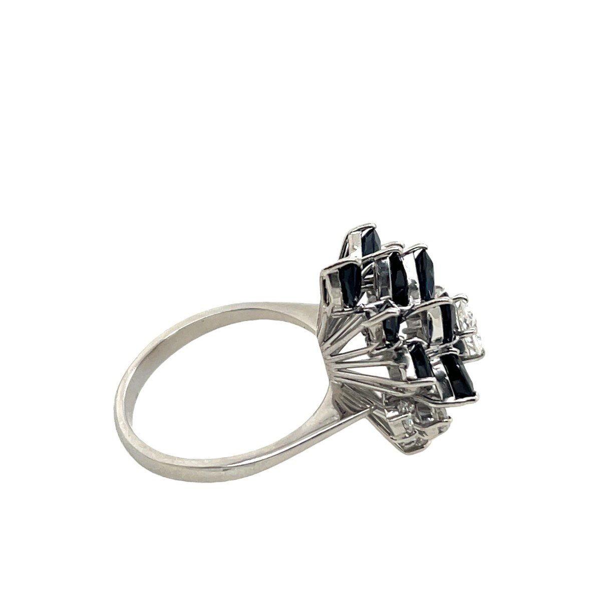 Bague Cluster Diamants Et Saphirs, Sertie Sur Or Blanc 18 Carats-photo-1