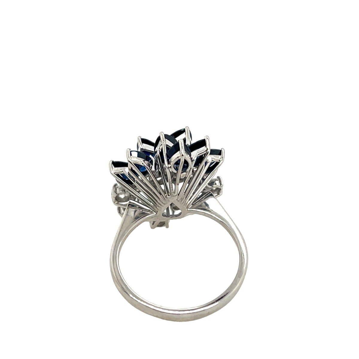 Diamond And Sapphire Cluster Ring, Set In 18k White Gold-photo-5