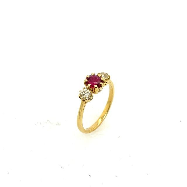 Premium Quality 18k Yellow Gold Ring, 0.75ct Ruby & Victorian Cut Diamond -photo-2