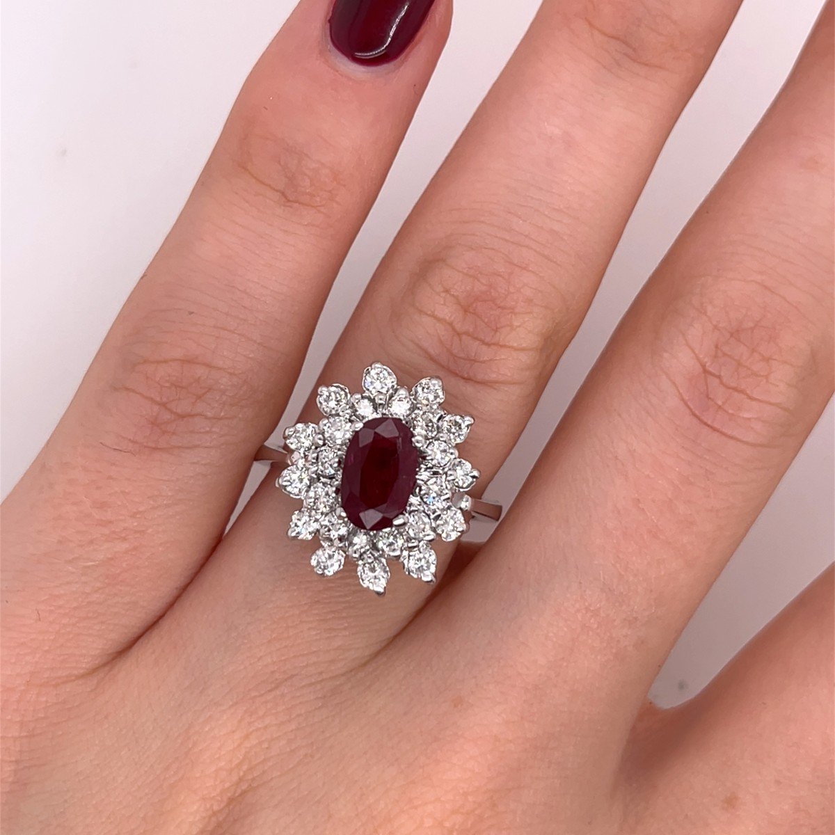 Bague En Grappe De Rubis Et De Diamants De 1,35 Ct, Sertie Sur Or Blanc 18 Carats-photo-3