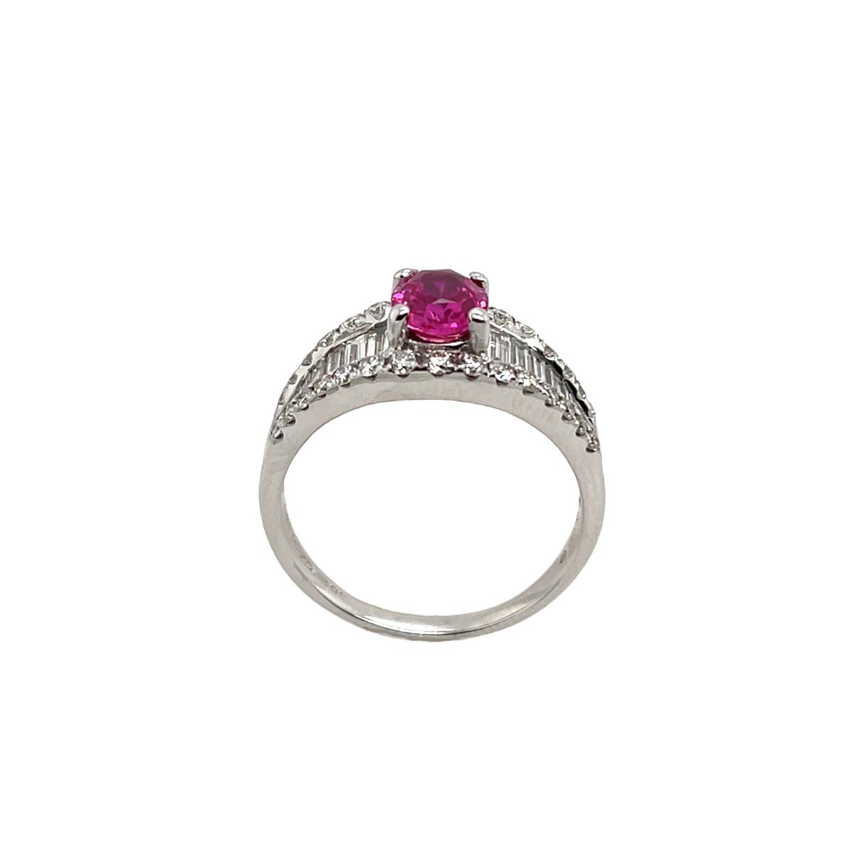 Bague Tourmaline Rose Et Diamant Sertie D’or Blanc 18 Carats