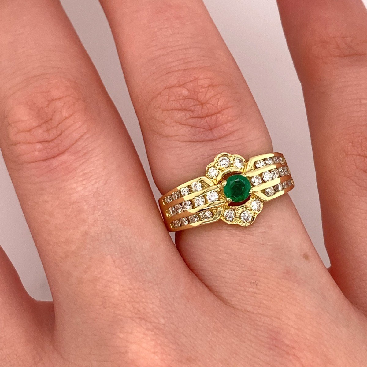  18k Yellow Gold Emerald Ring Set With 0.40 Ct Natural Round Diamonds-photo-2