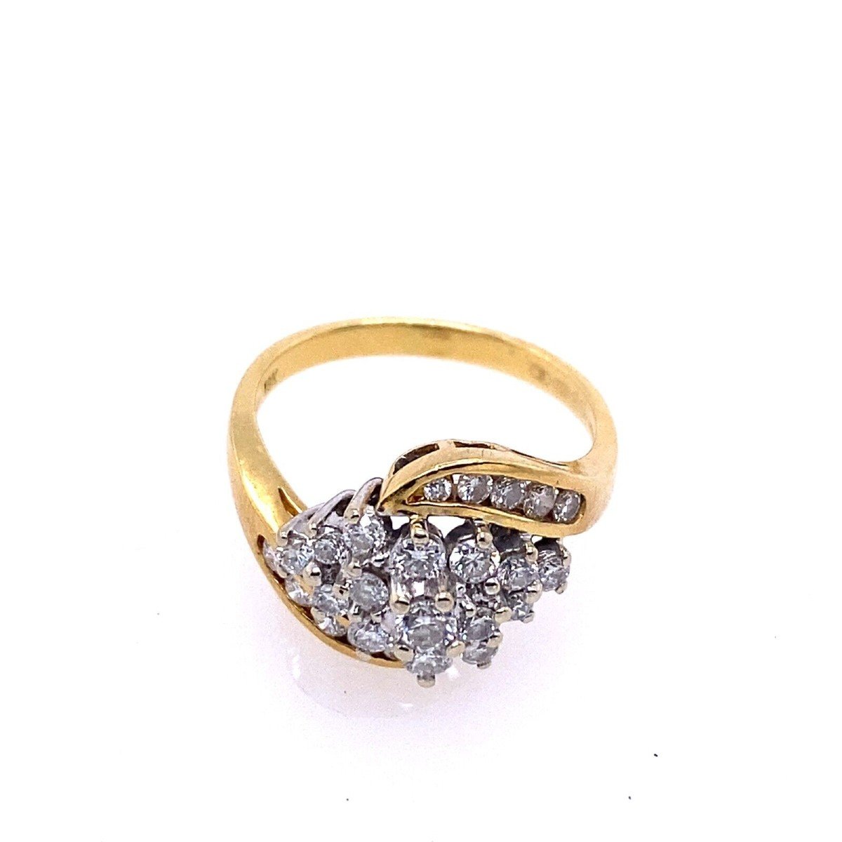 18k Yellow+white Gold Cluster Ring Set With 0.70 Ct G/si Diamonds