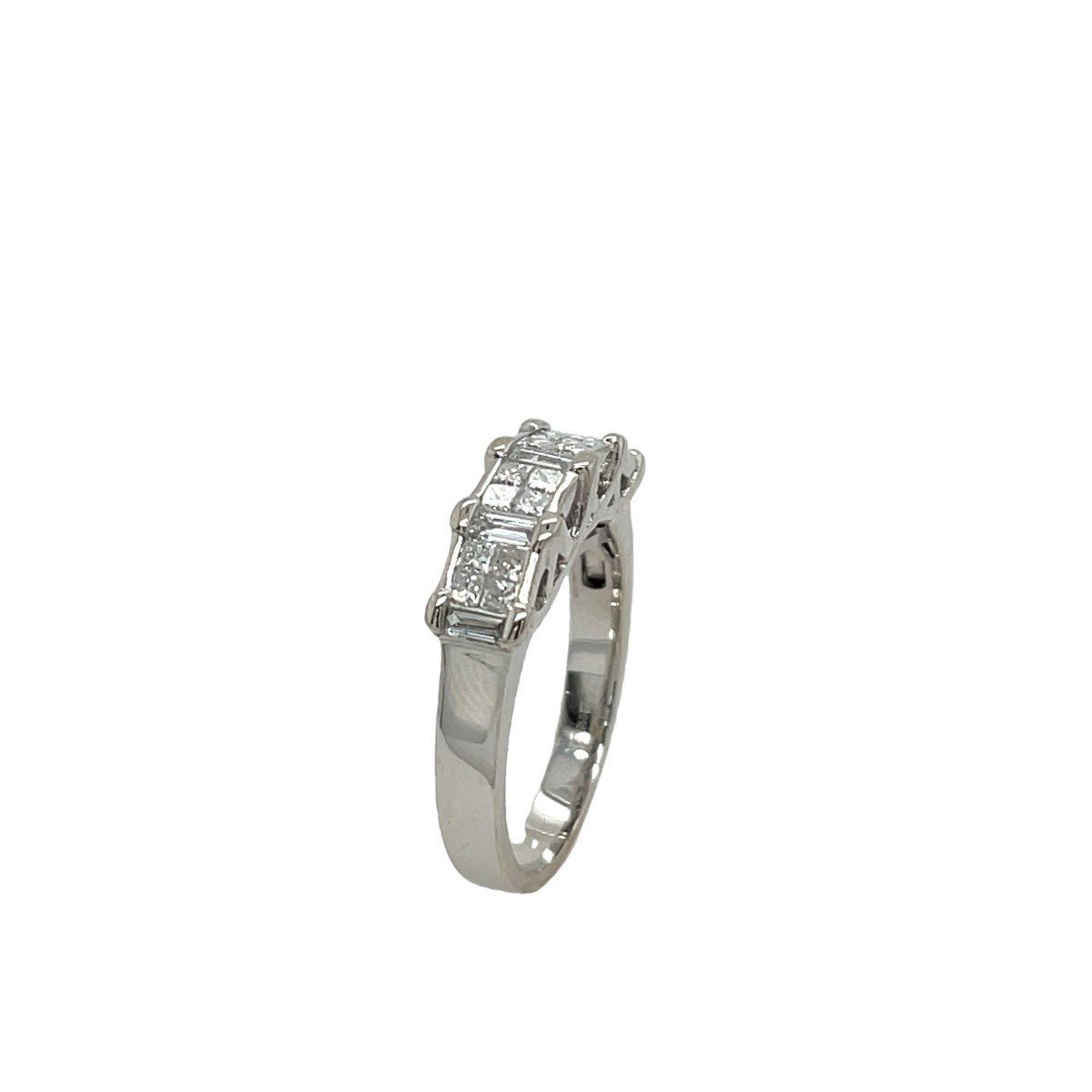 Bague Vintage En Or Blanc 18 Carats Et Diamants Princesse Et Baguette De 0,90 Ct-photo-4