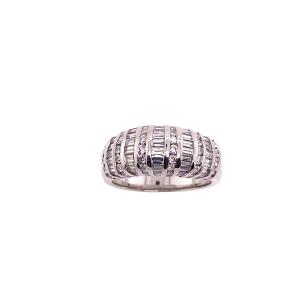 Bague Turban En Platine Massif En Diamants, Sertie De 2,56 Ct F/g Vs Pureté Des Diamants.